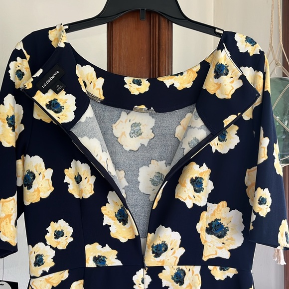 NWT Gorgeous Liz Claiborne sheath dress - Picture 5 of 10